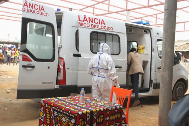 Covid-19: Quatro pessoas suspeitas no Mercado do 30