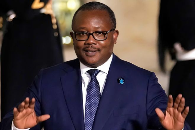 CPLP irá &quot;matar-se lentamente&quot; ao ser presidida pelo &quot;ditador de Bissau&quot; - ativista