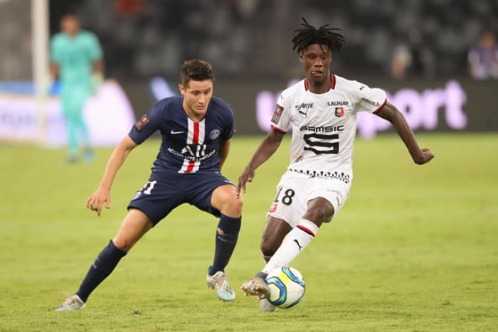 Em França, o futuro chama-se Eduardo Camavinga, é angolano, tem 16 anos e destruiu o PSG